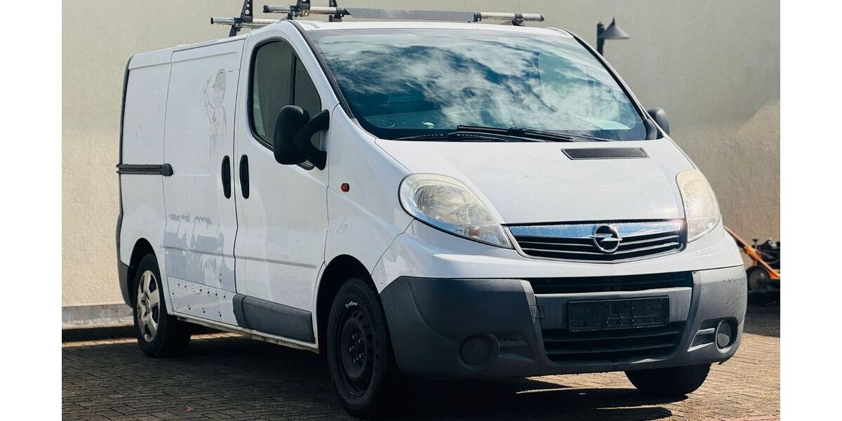 Opel Vivaro 144.000 km 3.800 &euro; Au am Rhein 76474