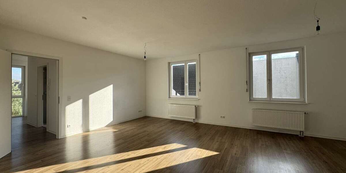 Modernes Reihenendhaus mit Wohn- und Gewerbeanteil + Garten, Garage & 3 Stellplätzen in Rheinstetten - Wohn- & Geschäftshaus Rheinstetten | Angebot:20367494