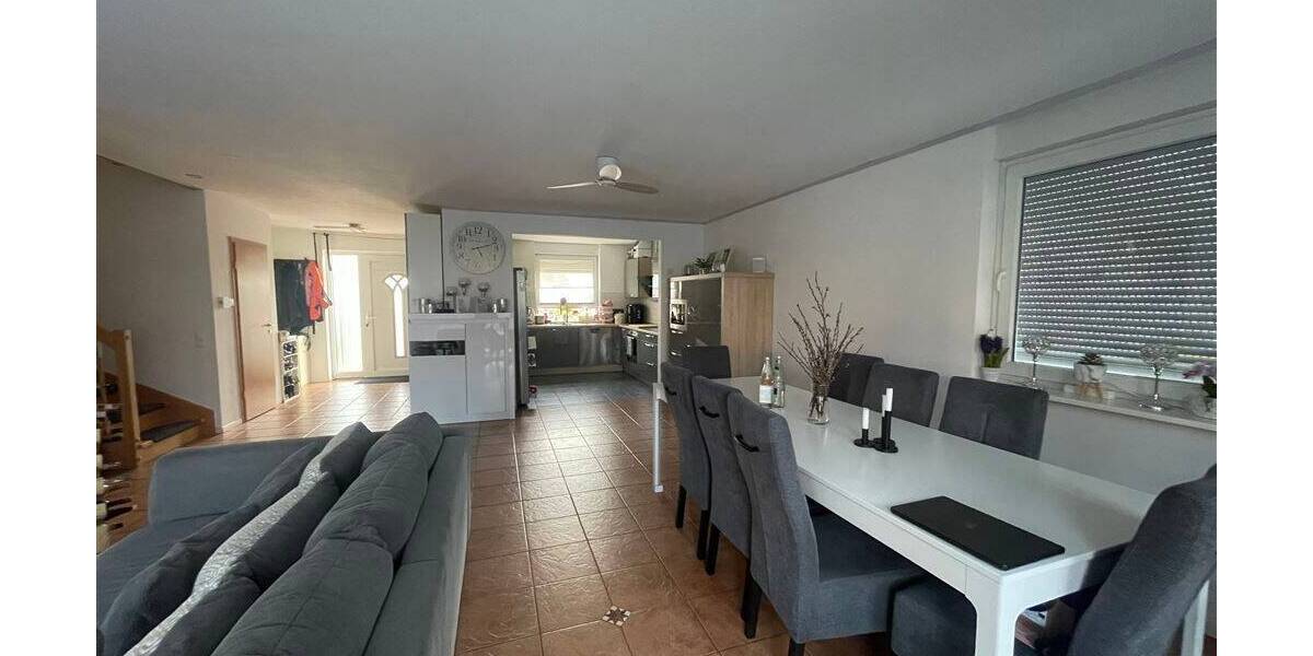 Einfamilienhaus Iffezheim - 6 Zimmer, 205 m&sup2;, 630.000&euro; | Angebot:26026744