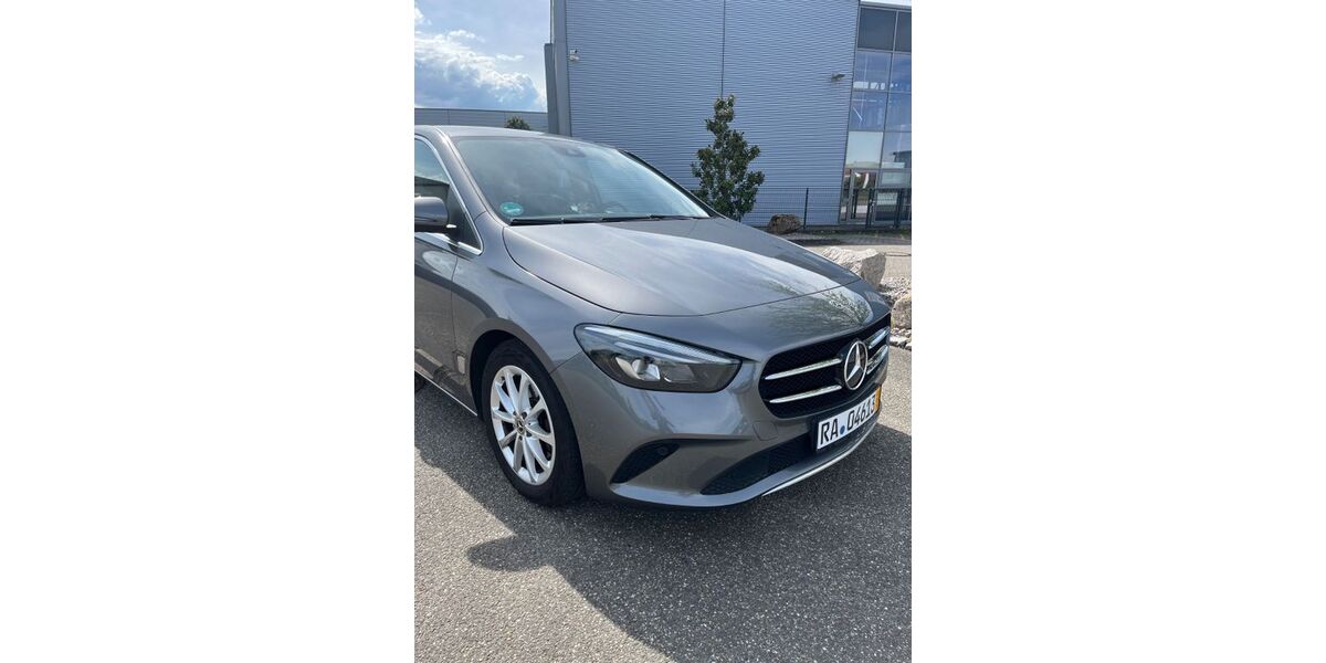 Mercedes-Benz B 200 124.600 km 18.700 &euro; Steinmauern 76479