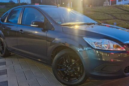 Ford Focus 151.000 km 3.750 &euro; Dobel 75335