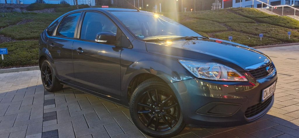Ford Focus 151.000 km 3.800 &euro; Dobel 75335