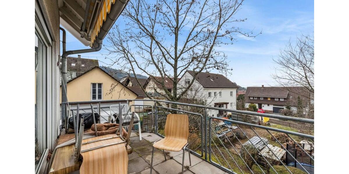 Etagenwohnung Loffenau - 3 Zimmer, 82 m&sup2;, 738&euro; | Angebot:26461030