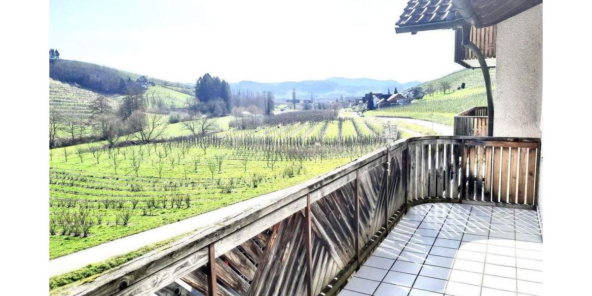 Etagenwohnung Oberkirch Tiergarten - 3 Zimmer, 90 m&sup2;, 683&euro; | Angebot:25659137