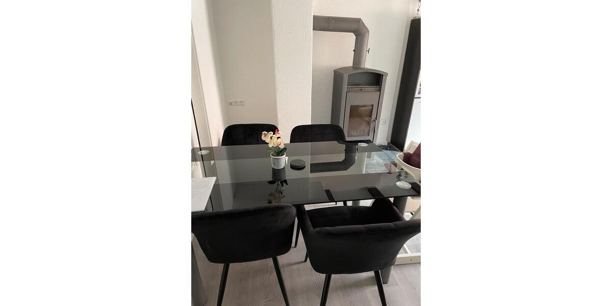 Etagenwohnung Dobel - 3.5 Zimmer, 90 m&sup2;, 950&euro; | Angebot:25477826