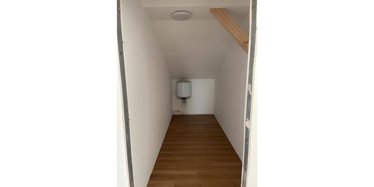 Dachgeschoßwohnung Rheinmünster - 3 Zimmer, 100 m&sup2;, 1.000&euro; | Angebot:25887941