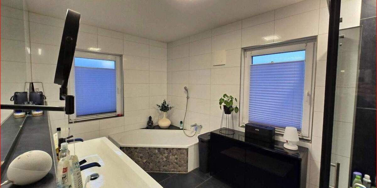 Einfamilienhaus Neuenbürg Arnbach - 6 Zimmer, 144 m&sup2;, 679.000&euro; | Angebot:25665821