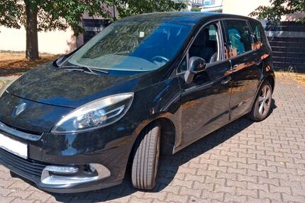 Renault Scenic 180.567 km 3.800 &euro; ettlingen 76275