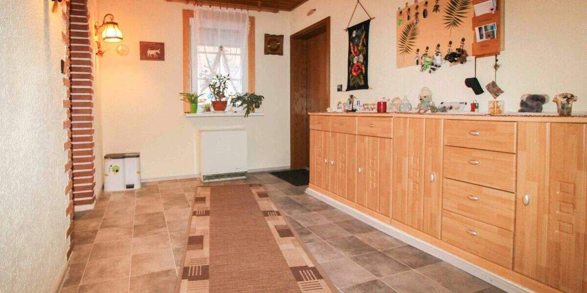 Einfamilienhaus Forbach Langenbrand - 6 Zimmer, 192 m&sup2;, 310.000&euro; | Angebot:25898183