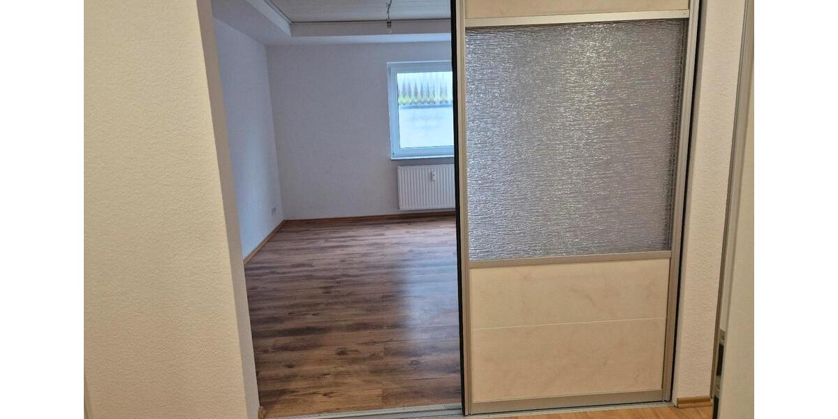 Etagenwohnung Berg (Pfalz) - 4 Zimmer, 120 m&sup2;, 1.500&euro; | Angebot:25546922