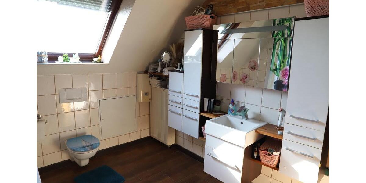 Mehrfamilienhaus, Wohnhaus Oberkirch - 3 Zimmer, 93 m&sup2;, 200.000&euro; | Angebot:23632778