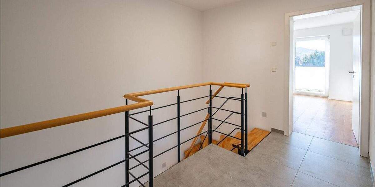 Doppelhaushälfte Gernsbach - 5 Zimmer, 157 m&sup2;, 2.000&euro; | Angebot:25702797