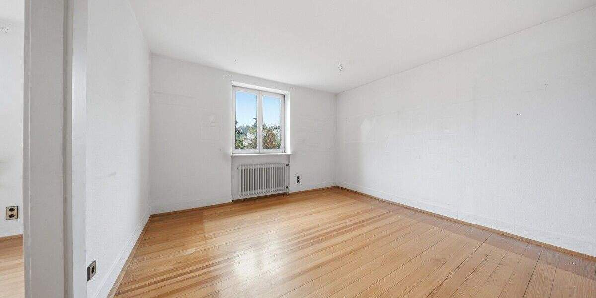 Einfamilienhaus Karlsbad Langensteinbach - 9 Zimmer, 203 m&sup2;, 449.000&euro; | Angebot:25916673