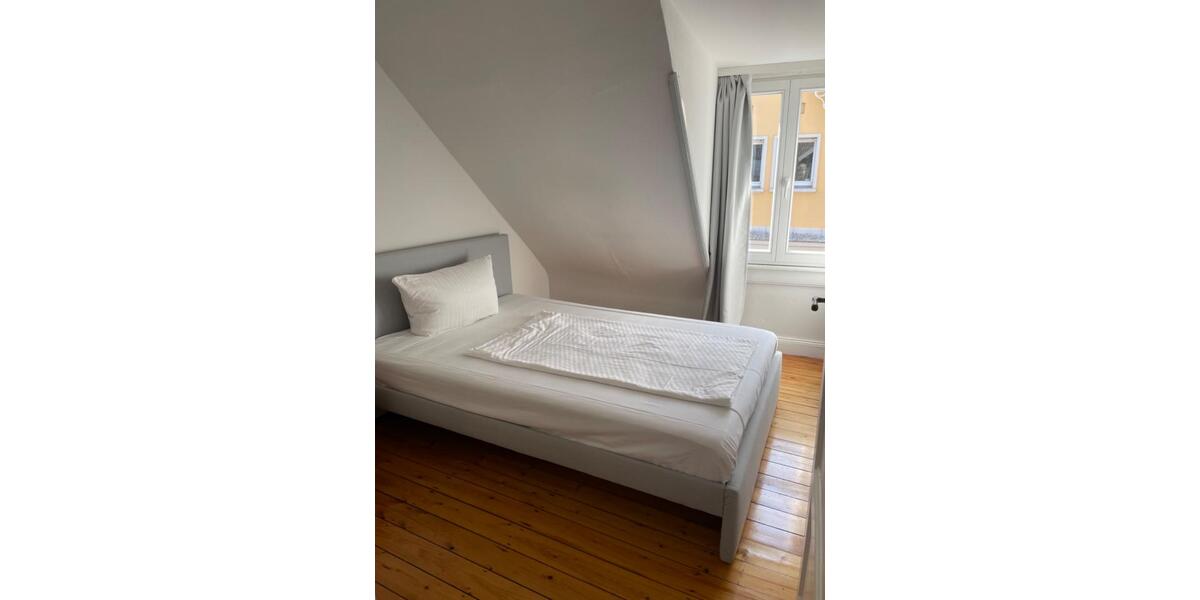 Etagenwohnung Baden-Baden Baden - 2 Zimmer, 50 m&sup2;, 1.200&euro; | Angebot:25257652