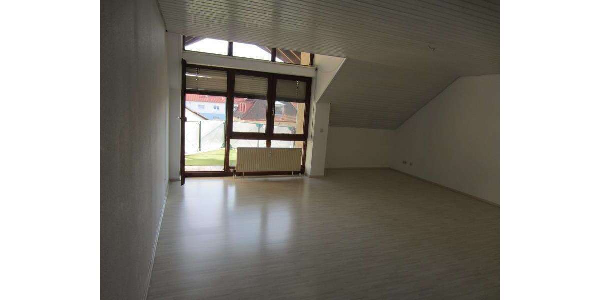 Etagenwohnung Rastatt - 3 Zimmer, 93 m&sup2;, 258.000&euro; | Angebot:12150493