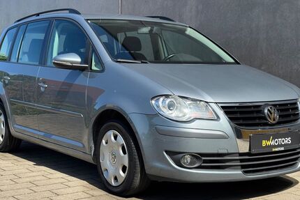 VW Touran 220.164 km 2.990 &euro; Baden-Württemberg - Pfullingen 72793