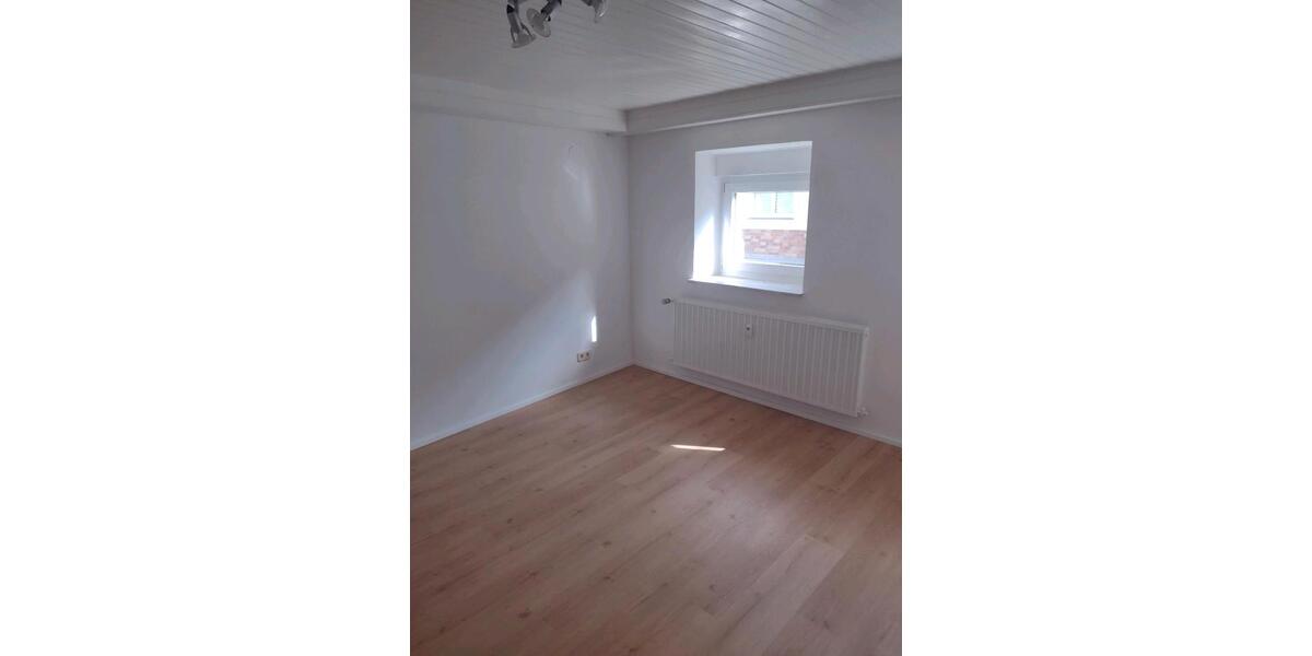 Erdgeschoßwohnung Karlsbad - 1.5 Zimmer, 31 m&sup2;, 480&euro; | Angebot:25980485