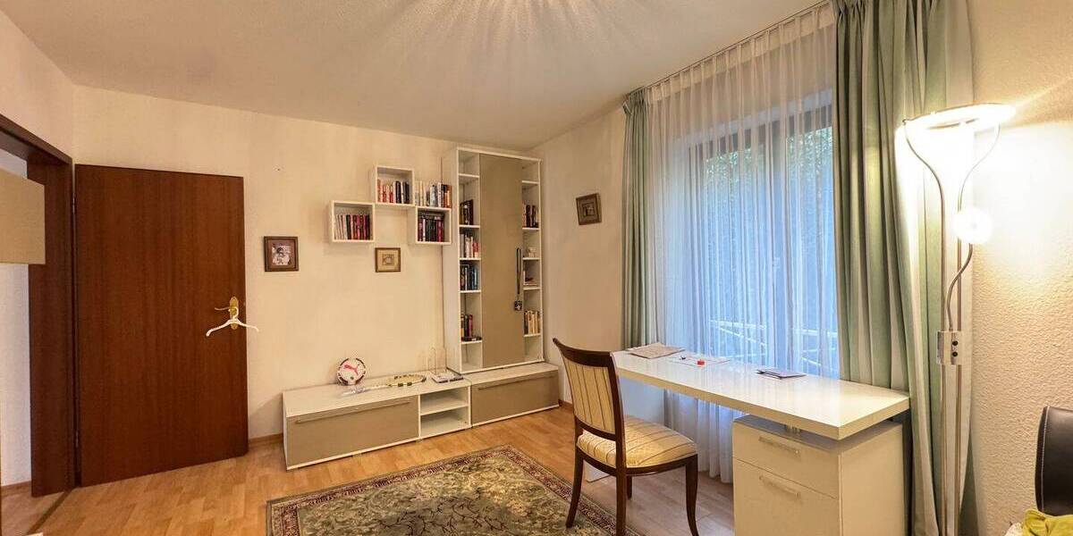 Etagenwohnung Baden-Baden Innenstadt - 3 Zimmer, 104 m&sup2;, 490.000&euro; | Angebot:25729894