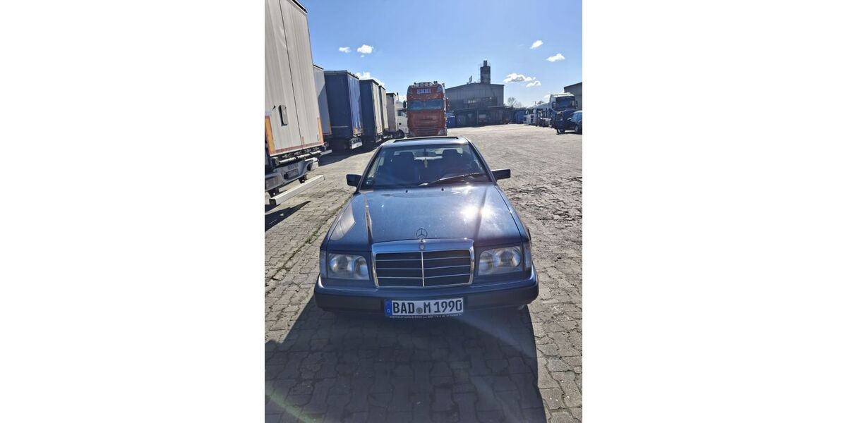 Mercedes-Benz CE 230 19.000 km 9.999 &euro; Baden-Baden 76532