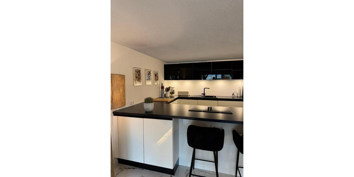 Etagenwohnung Baden-Baden Lichtental - 2 Zimmer, 92 m&sup2;, 1.100&euro; | Angebot:25964359