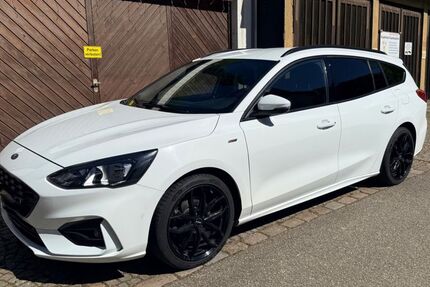 Ford Focus 80.500 km 11.000 &euro; Neuenbürg 75305