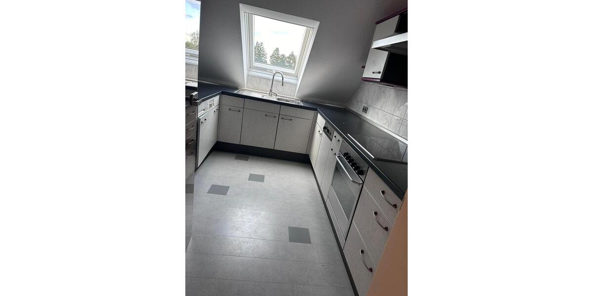 Dachgeschoßwohnung Bad Herrenalb - 3 Zimmer, 80 m&sup2;, 950&euro; | Angebot:25942988