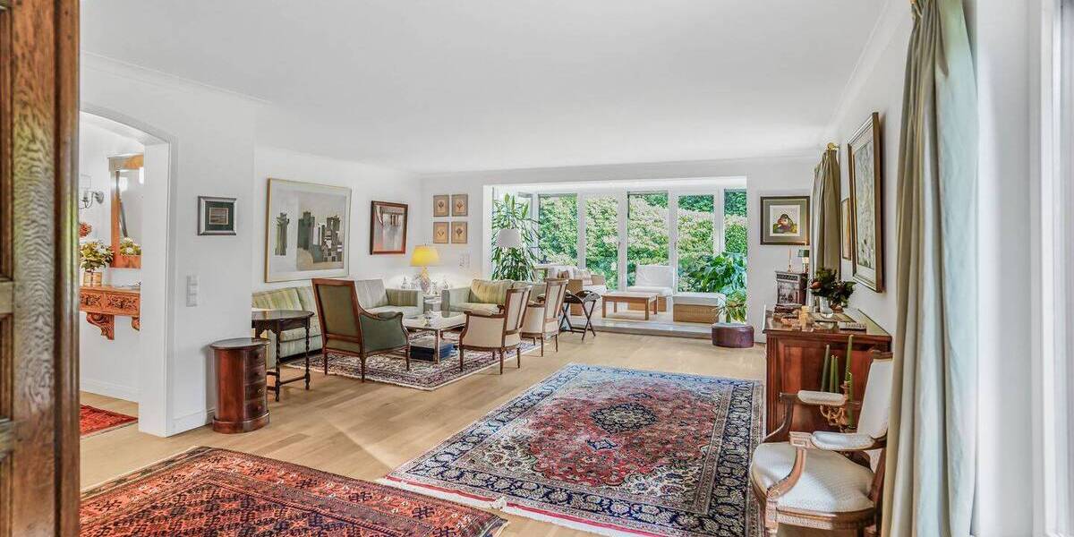 Etagenwohnung Baden-Baden Innenstadt - 6 Zimmer, 240 m&sup2;, 850.000&euro; | Angebot:25770029