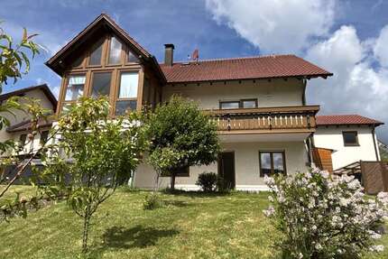 Haus Weisenbach - 7 Zimmer, 242 m&sup2;, 539.000&euro; | Angebot:27097693