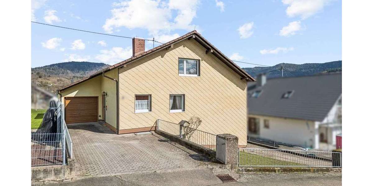 Einfamilienhaus Gaggenau - 9 Zimmer, 208 m&sup2;, 409.000&euro; | Angebot:25790067