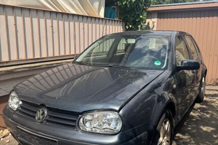 VW Golf 195.000 km 1.899 &euro; Rastatt 76437