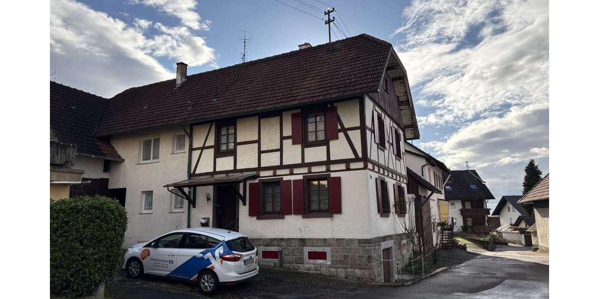 Einfamilienhaus Bühl - 4 Zimmer, 150 m&sup2;, 310.000&euro; | Angebot:25633094