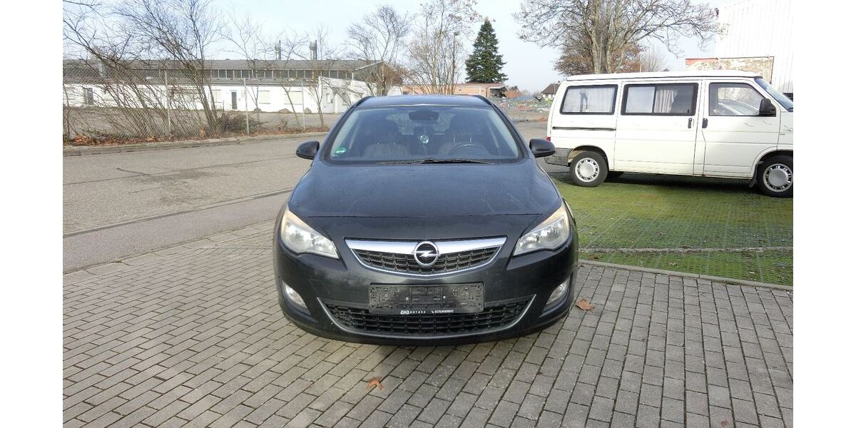 Opel Astra 151.846 km 2.099 &euro; Bühl 77815