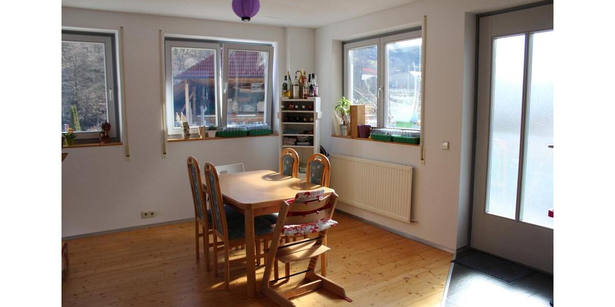 Terrassenwohnung Bad Wildbad - 4.5 Zimmer, 100 m&sup2;, 900&euro; | Angebot:26674893
