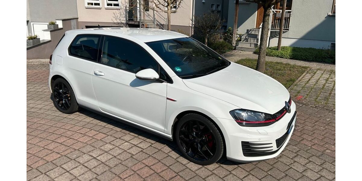 VW Golf 90.000 km 18.500 &euro; Durmersheim 76448