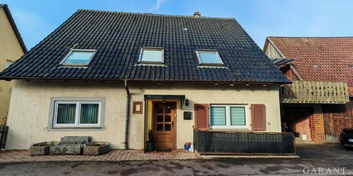 Einfamilienhaus Keltern Niebelsbach - 6 Zimmer, 180 m&sup2;, 650.000&euro; | Angebot:25707703