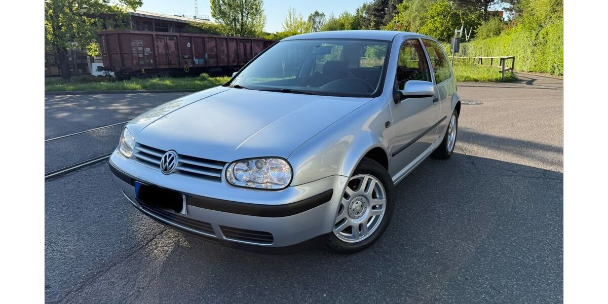 VW Golf 96.772 km 3.150 &euro; Gaggenau 76571