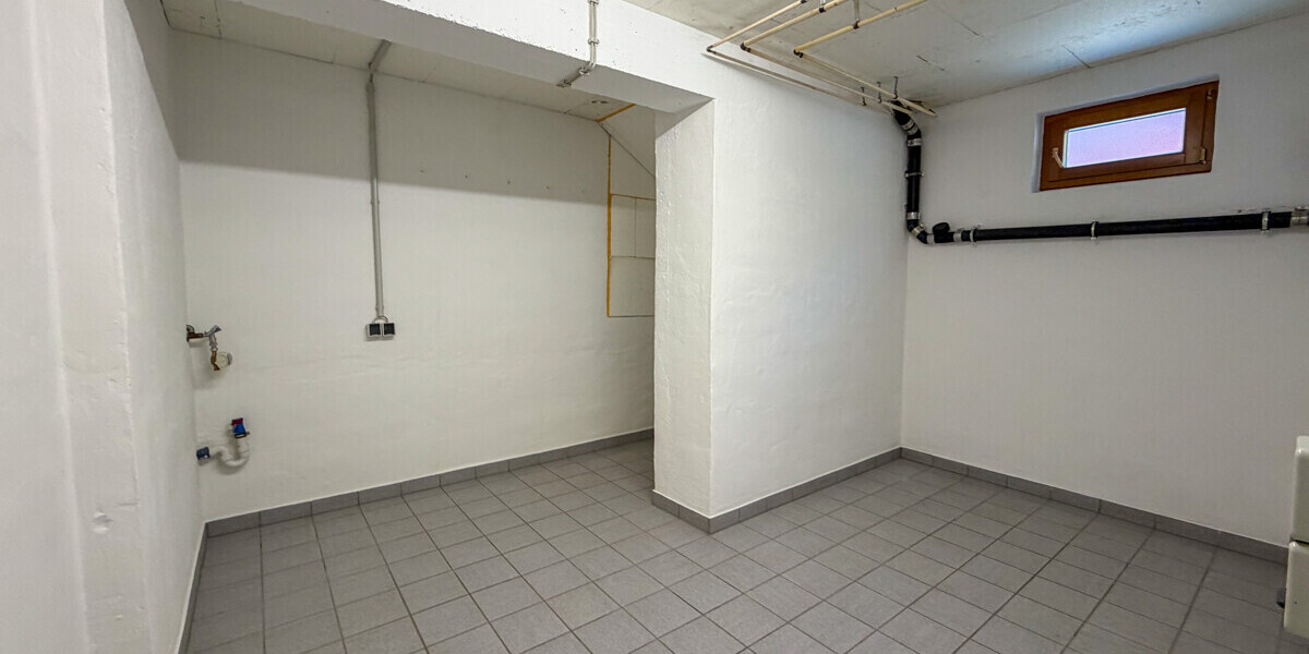 Sanierte 6,5 Zimmer Wohnung in zentraler Lage - Etagenwohnung Höfen an der Enz Höfen (Enz) | Angebot:26674879