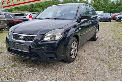 Kia Rio 98.909 km 2.485 &euro; Achern 77855