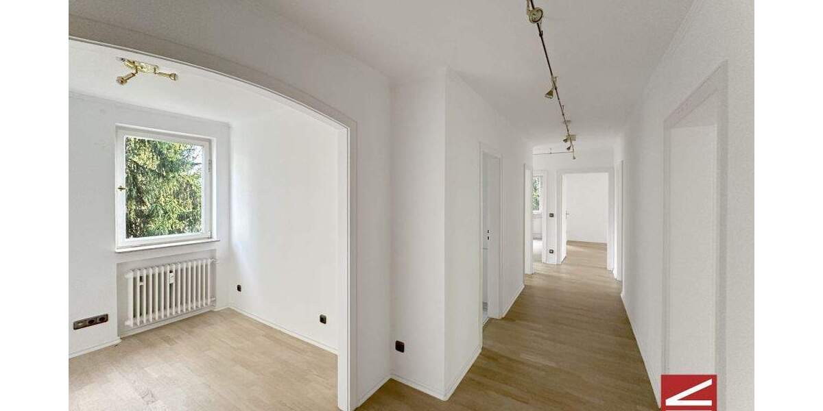 Etagenwohnung Baden-Baden Innenstadt - 3 Zimmer, 97 m&sup2;, 348.000&euro; | Angebot:25692849