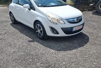 Opel Corsa 183.000 km 1.699 &euro; Baden-Württemberg - Sachsenheim 74343