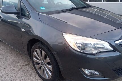 Opel Astra 69.980 km 3.990 &euro; Ettlingen 76275