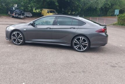 Opel Insignia 86.000 km 21.900 &euro; Gaggenau 76571