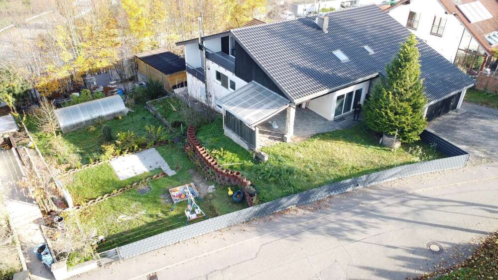 Einfamilienhaus Keltern - 14 Zimmer, 357 m&sup2;, 799.000&euro; | Angebot:24903221