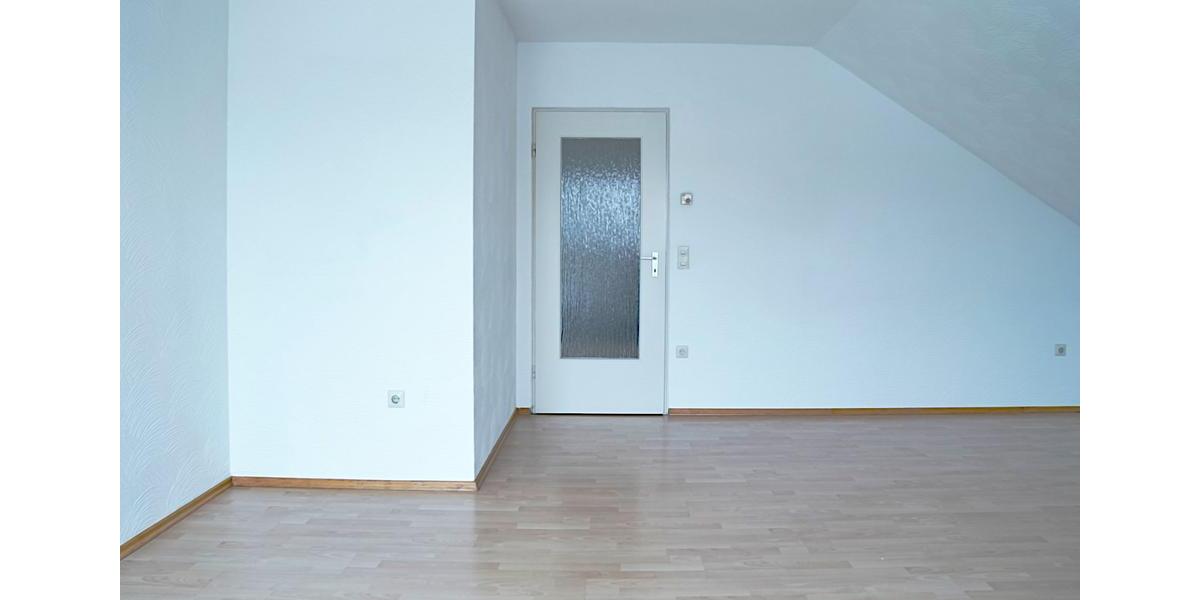 Dachgeschoßwohnung Baden-Baden Lichtental - 2 Zimmer, 63 m&sup2;, 710&euro; | Angebot:25721451