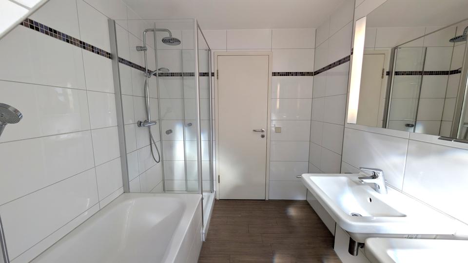 Maisonettenwohnung Ettlingen - 6 Zimmer, 172 m&sup2;, 2.200&euro; | Angebot:24015396