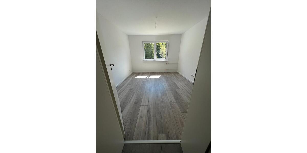 Etagenwohnung Höfen an der Enz - 2 Zimmer, 60 m&sup2;, 890&euro; | Angebot:25936837