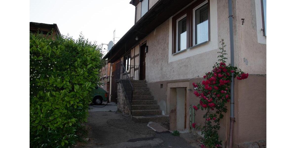 Einfamilienhaus Straubenhardt - 6 Zimmer, 134 m&sup2;, 245.000&euro; | Angebot:25986816