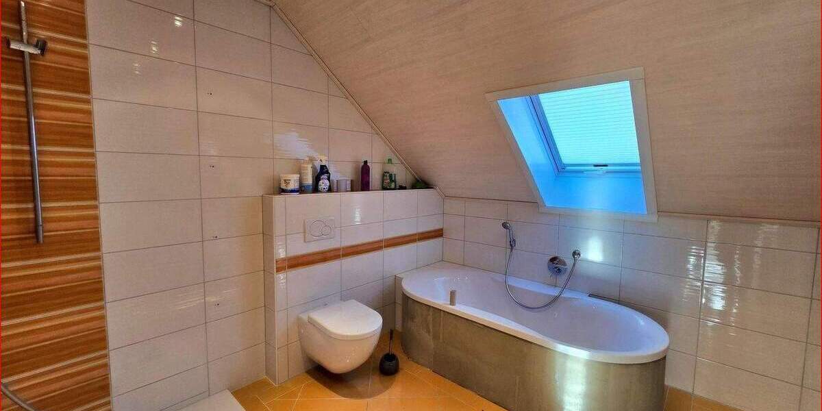 Doppelhaushälfte Neuenbürg Arnbach - 4 Zimmer, 126 m&sup2;, 644.000&euro; | Angebot:25834840