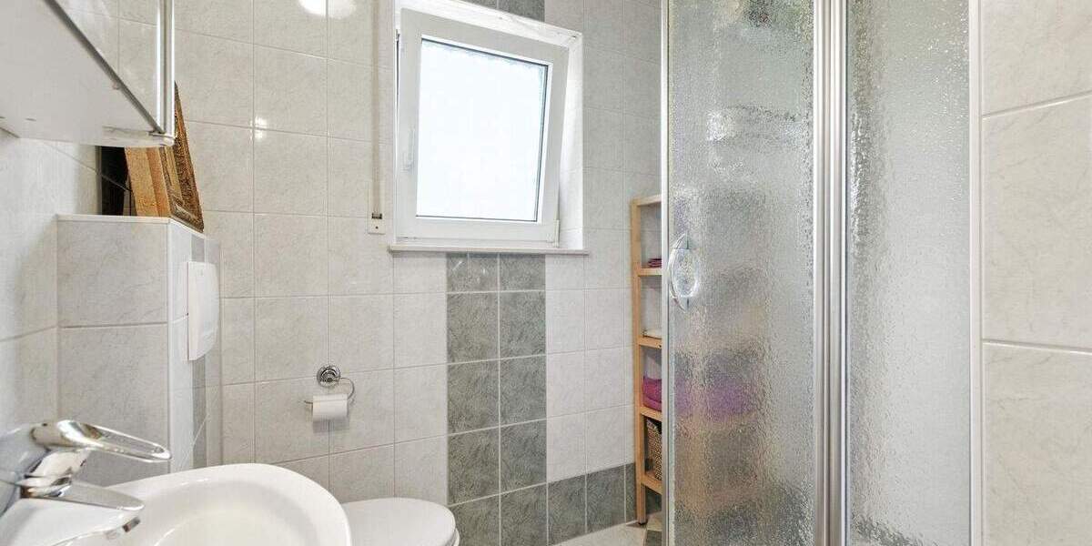 Einfamilienhaus Marxzell Pfaffenrot - 8 Zimmer, 234 m&sup2;, 580.000&euro; | Angebot:25728697