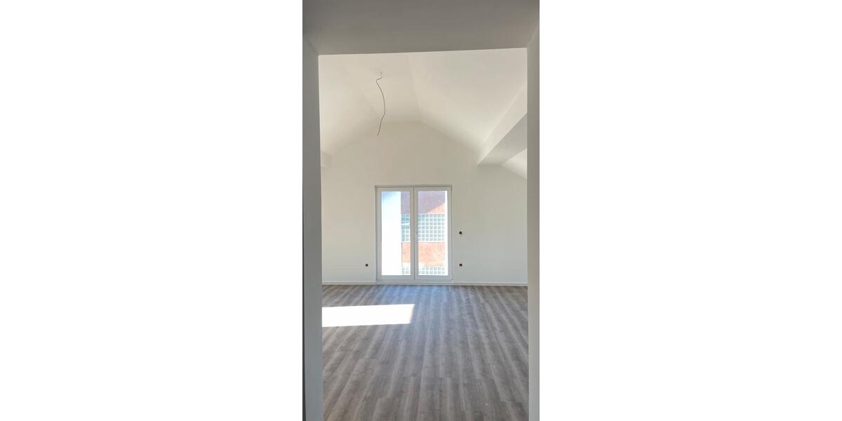 Dachgeschoßwohnung Rastatt - 3 Zimmer, 86 m&sup2;, 1.050&euro; | Angebot:25823533